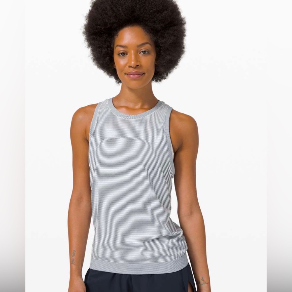 Lululemon Swiftly Relaxed Tank, size 4